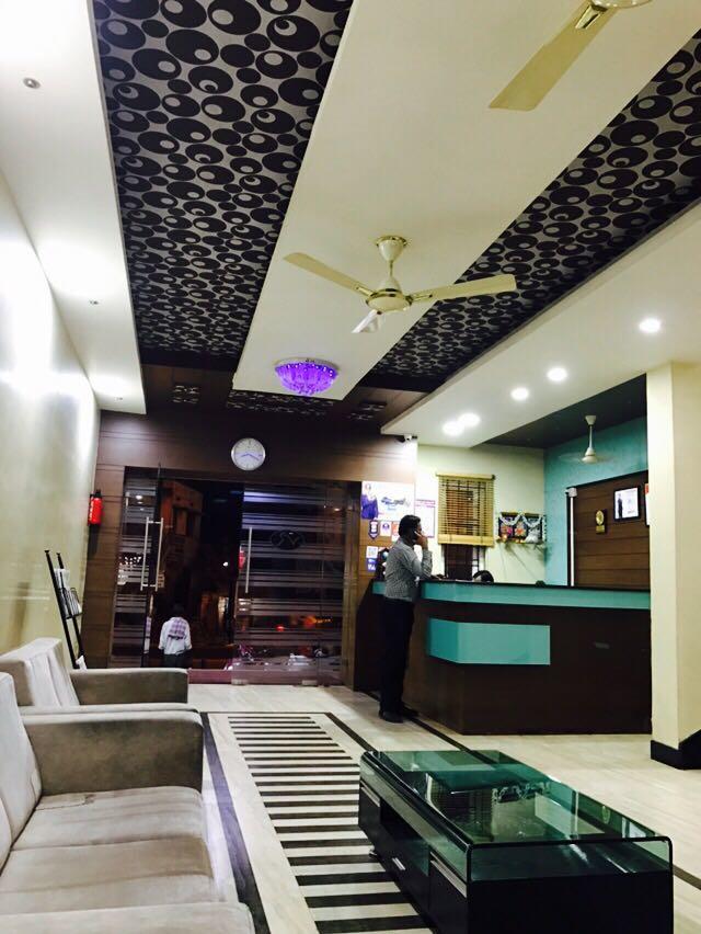 Iroomz Vaishali Residency Bellary Extérieur photo