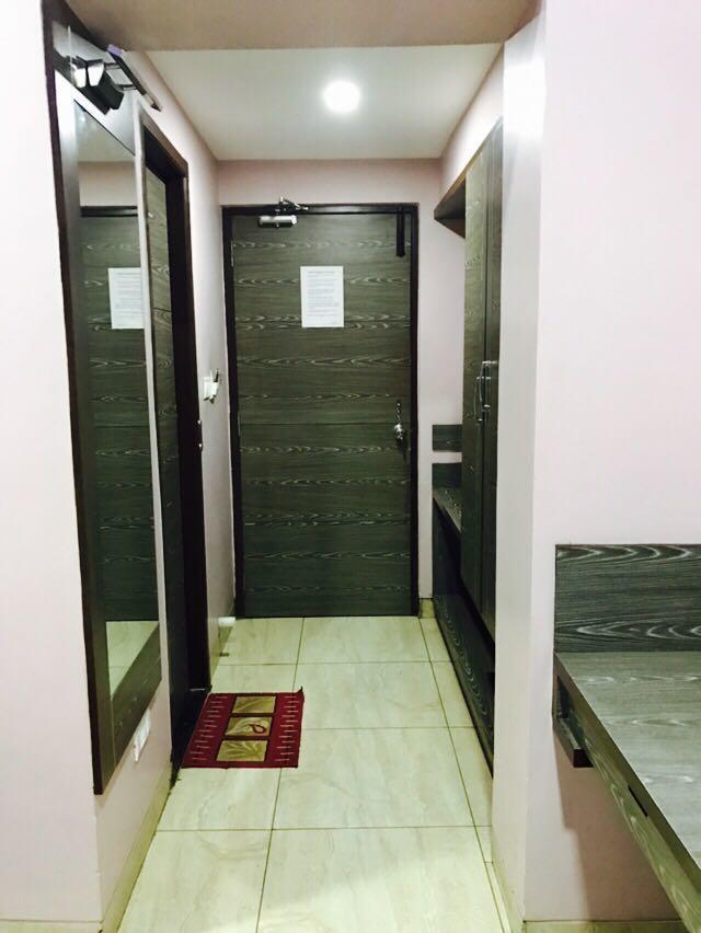 Iroomz Vaishali Residency Bellary Extérieur photo